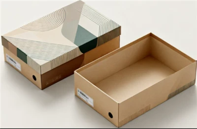Egnede materialer for gaveinnpakning skoeske